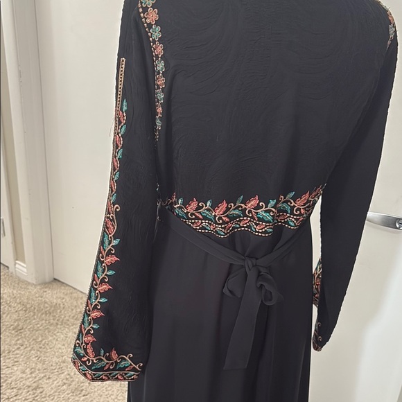 Abaya Floral Embroidered Long Sleeve Dress - Picture 6 of 13